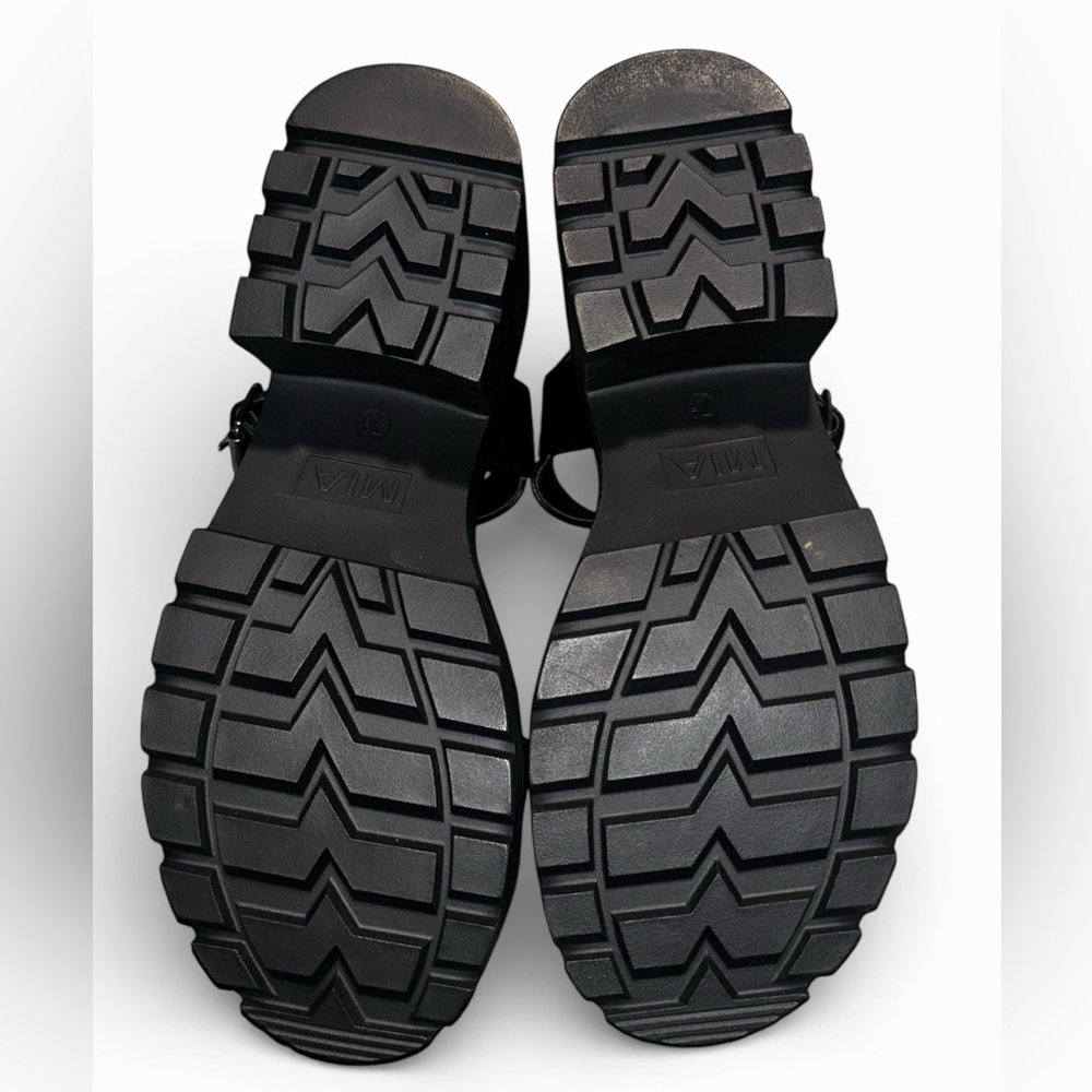 Women’s NWOT MIA Black Shaka Platform Sandal 7.5 - Picture 4 of 4